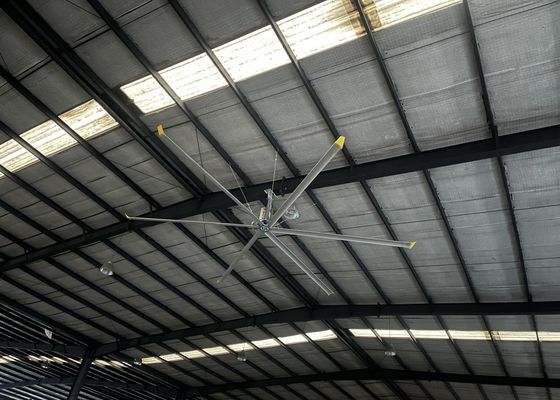 Dobra cena. Aluminiowe łopaty przemysłowe HVLS wentylator sufitowy dla magazynów gospodarstw rolnych w Internecie