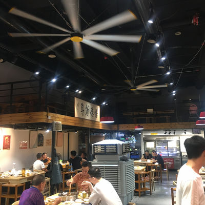 Dobra cena. Al-Mg Alloy Blades 2.4m 8FT PMSM HVLS Fans do chłodzenia powietrza w restauracji i placu gastronomicznym w Internecie